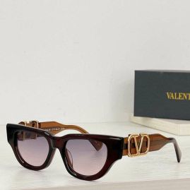 Picture of Valentino Sunglasses _SKUfw46772007fw